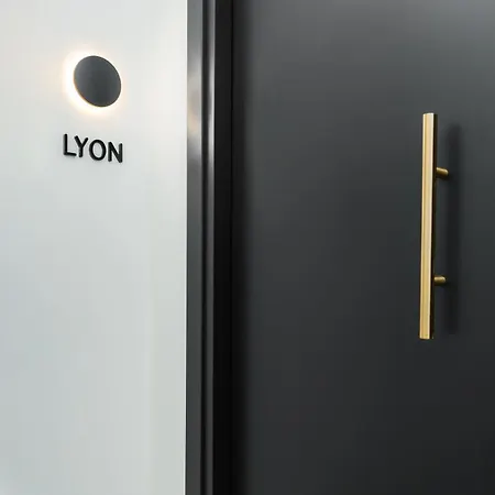 Lyon By Alchemia Parking Апартаменти *